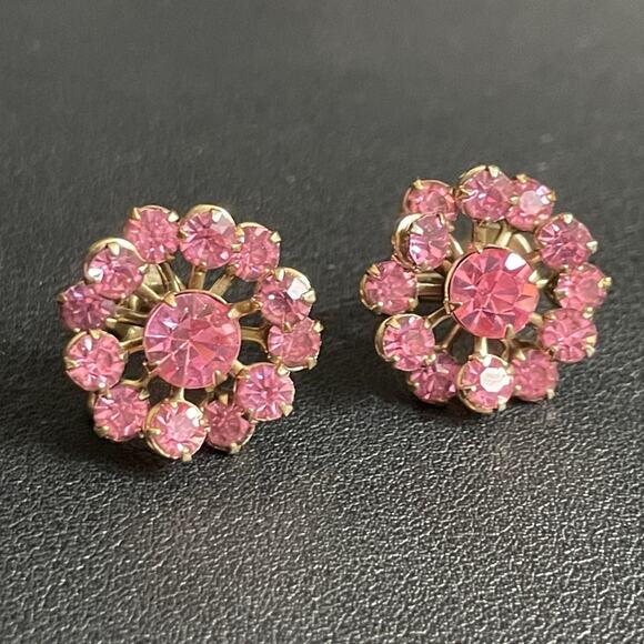 Pair Midcentury Pink Rhinestone & Goldtone Riveted Screw Back‎ Clip on Earrings - Picture 1 of 6